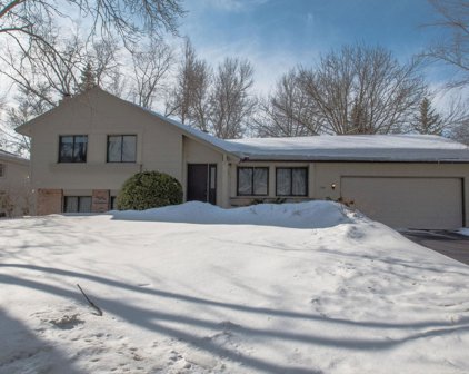7361 Berkshire Way, Maple Grove