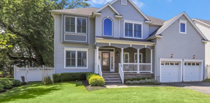 8 Spaulding Place, Monmouth Beach