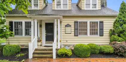 213 Loudoun St Sw, Leesburg