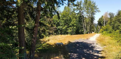 16516 74th Avenue E, Puyallup
