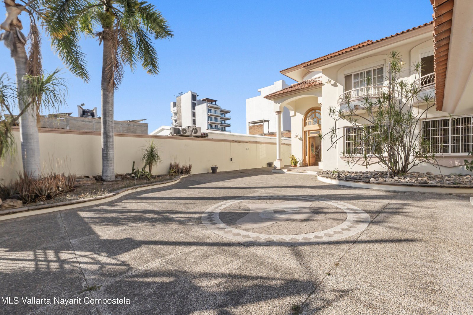 351 Palm Spring, Puerto Vallarta, JALISCO N/A — Versalles