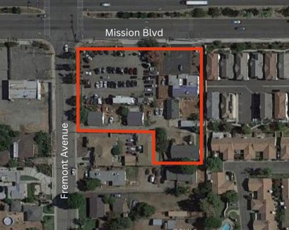 5141 Mission Boulevard, Montclair