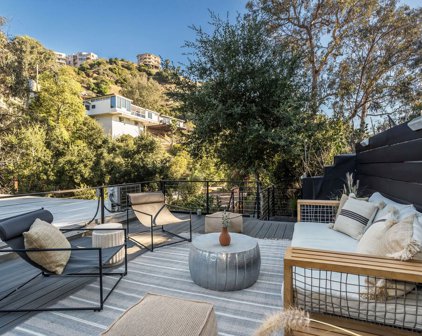 8109  Willow Glen Rd, Los Angeles