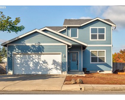 1038 W OREGON AVE, Creswell