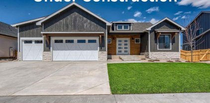 852 Canoe Birch Dr, Windsor