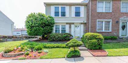 12808 Frontier Ln, Woodbridge