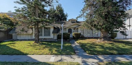 12611 Silver Fox Road, Los Alamitos