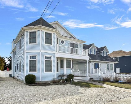 36 Pershing Boulevard, Lavallette