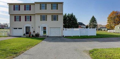 487 Leitersburg Street St, Greencastle