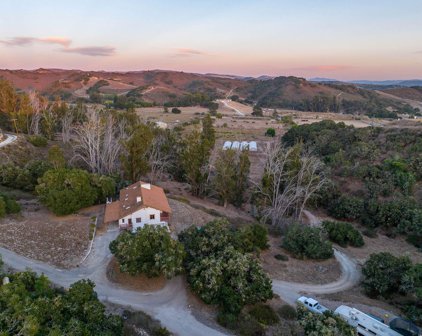 3290 Wild Oak Road, Lompoc