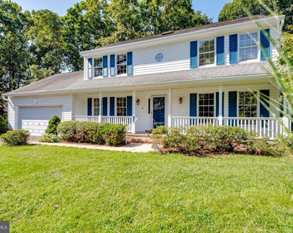 513 Silverbark Ct, Millersville