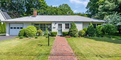 15 Parkman St, Natick