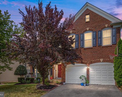 42695 Ravenglass Dr, Ashburn
