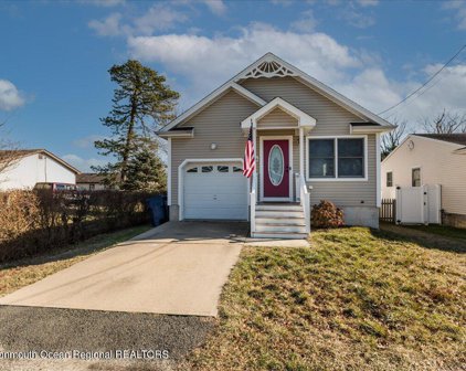 1349 Longboat Avenue, Beachwood