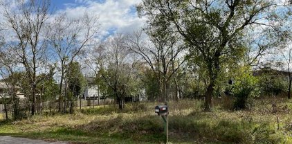 Shadylawn Ave, Shoreacres