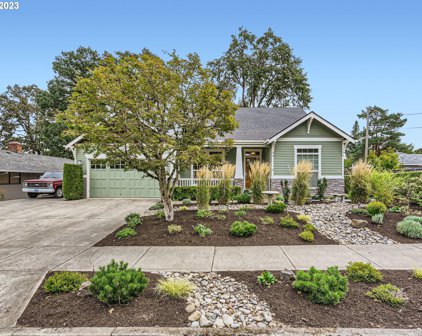 728 N MAIN ST, Newberg