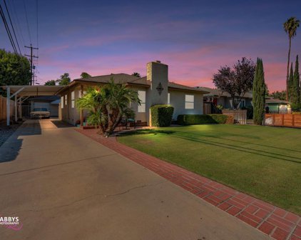 2425 C, Bakersfield