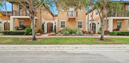 1308 Sw 147th Ave, Pembroke Pines