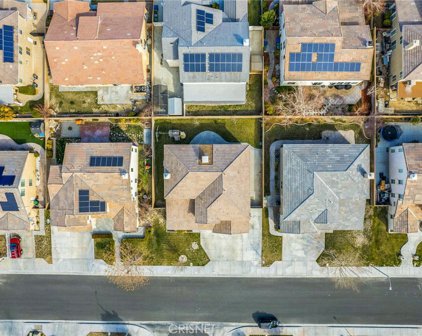 44106 Raven Lane, Lancaster