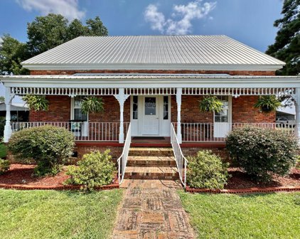 2438 S College Street, Midland City