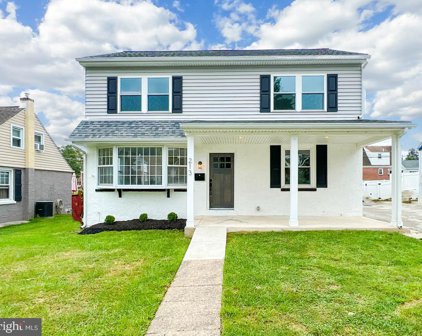 213 Rolling Rd, Broomall