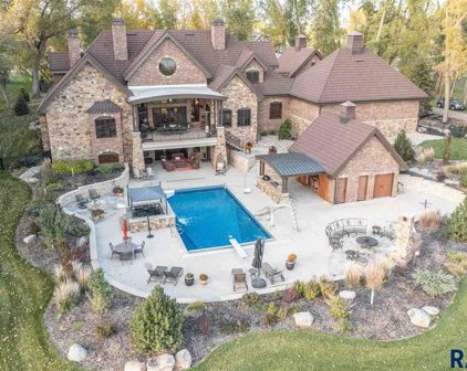 976 Wynstone Dr, Jefferson