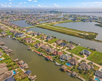 1541 Regatta  Cove, Slidell