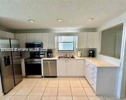 6081 Se Landing Way Unit #8, Stuart