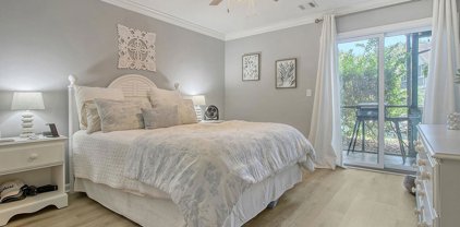 855 Sandlake Drive Unit #B, Mount Pleasant