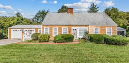 67 Pleasant St, Bridgewater