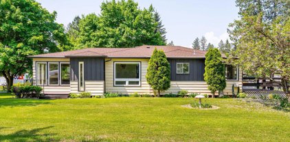222 S High St, Deer Park
