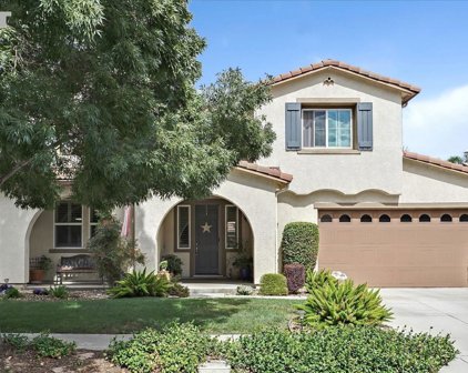 451 Effie Ct, Brentwood