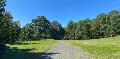 6852 Old Bayside Rd, Chesapeake Beach