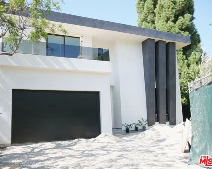 11929  Brentwood Grove Dr, Los Angeles