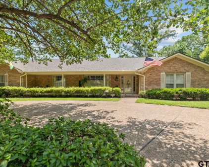 815 Pinedale Pl., Tyler