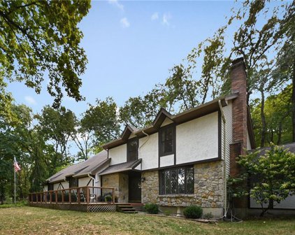 6930 KIMBERLY Lane, Shawnee