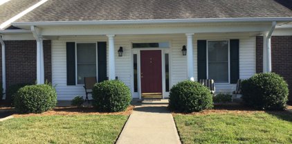 705 Blackpatch Dr Unit #18, Springfield