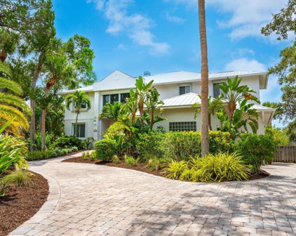 816 Edgemere Ln, Siesta Key