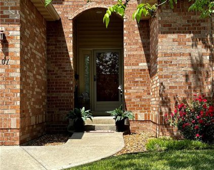 901 Texas Place, Clinton