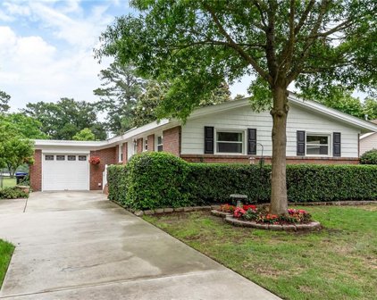 1916 Sunrise Drive, Northwest Virginia Beach