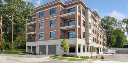 1740 South Bend Avenue Unit 203, South Bend