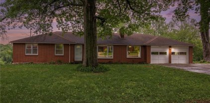 5025 Black Swan Drive, Shawnee