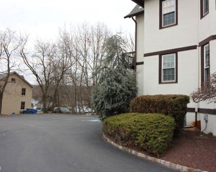 2 N Main St, Flemington Boro