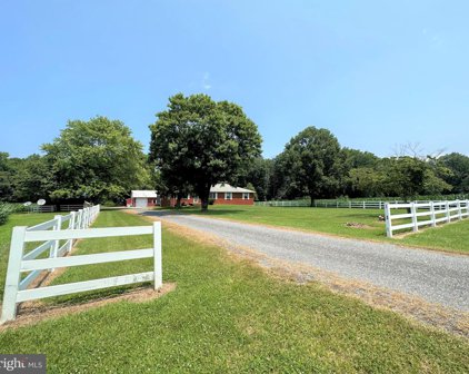 733 Roberts Station Rd, Church Hill