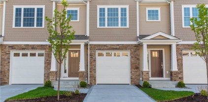 25 Franklin  Road Unit 2, East Greenwich