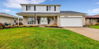 38341 CAMERON, Sterling Heights