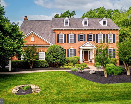 24257 Old Oak Ln, Aldie