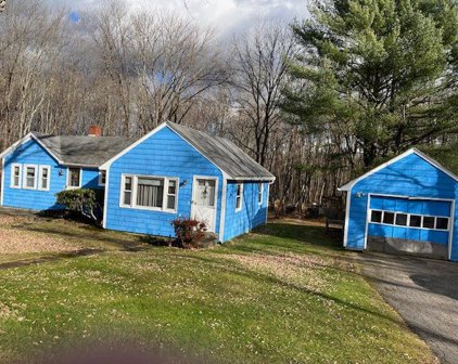 99 North Road, Burrillville