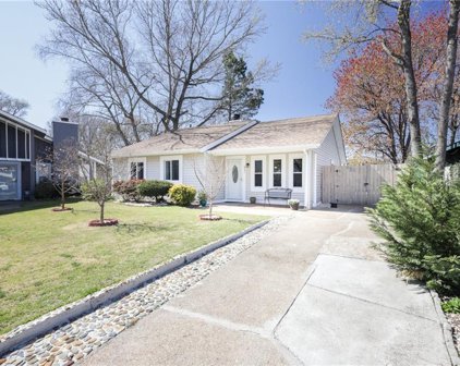 921 Appleby Court, South Central 2 Virginia Beach
