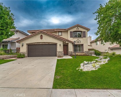 21174 Lone Star Way, Saugus